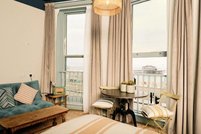 West Beach Hotel Brighton Room photo